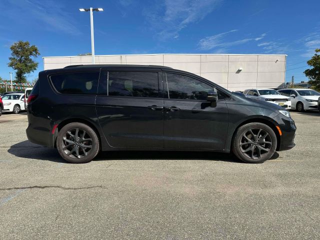 2021 Chrysler Pacifica Touring L FWD