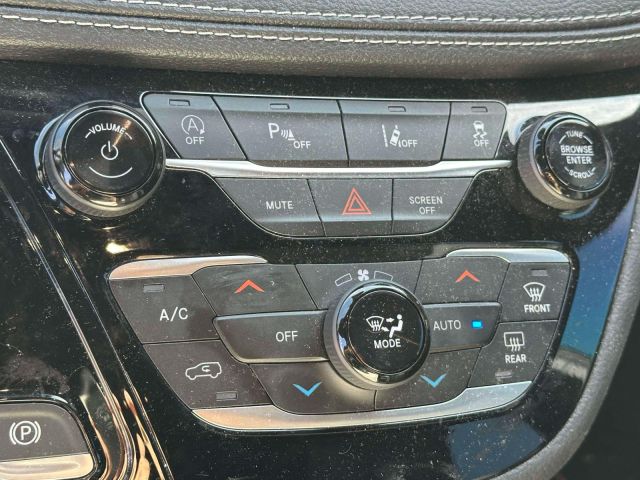 2021 Chrysler Pacifica Touring L FWD