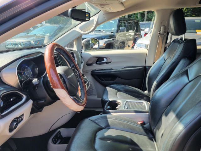 2021 Chrysler Pacifica Touring L FWD