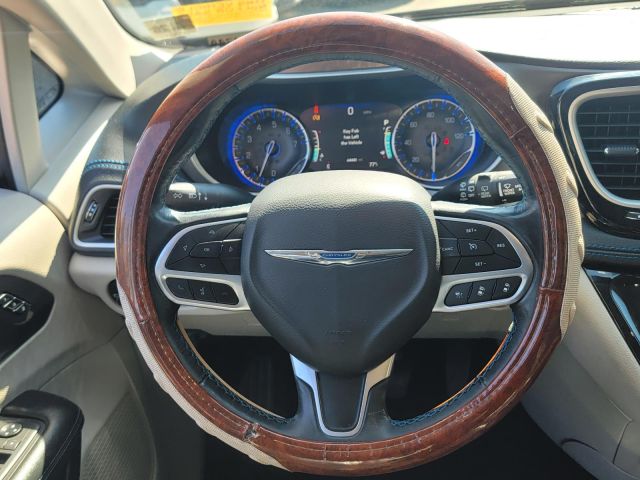 2021 Chrysler Pacifica Touring L FWD