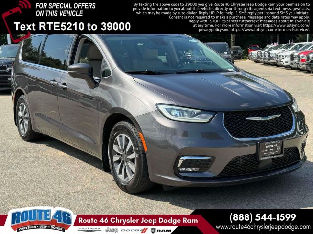 2021 Chrysler Pacifica Hybrid Touring L FWD