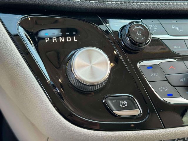 2021 Chrysler Pacifica Hybrid Touring L FWD