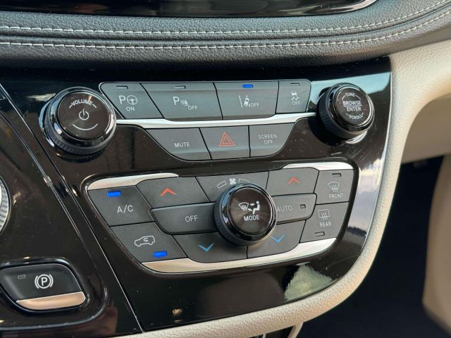 2021 Chrysler Pacifica Hybrid Touring L FWD
