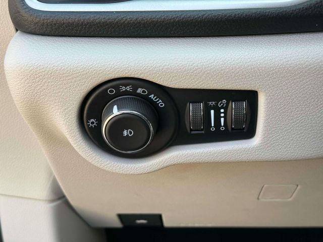 2021 Chrysler Pacifica Hybrid Touring L FWD