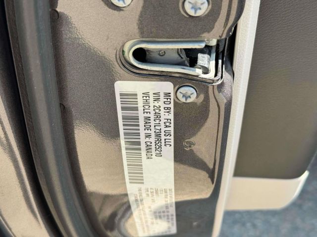 2021 Chrysler Pacifica Hybrid Touring L FWD