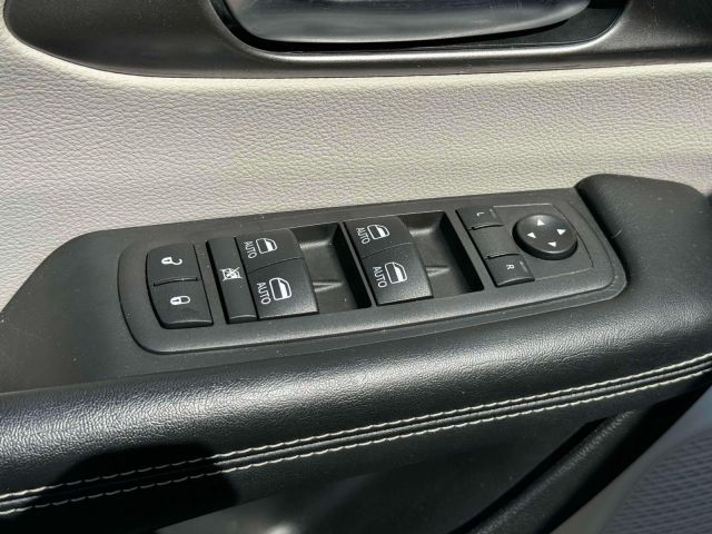 2021 Chrysler Pacifica Hybrid Touring L FWD