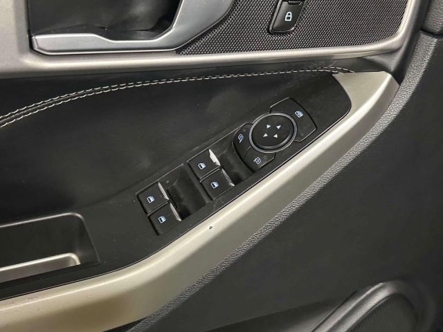 2021 Ford Explorer XLT 4WD