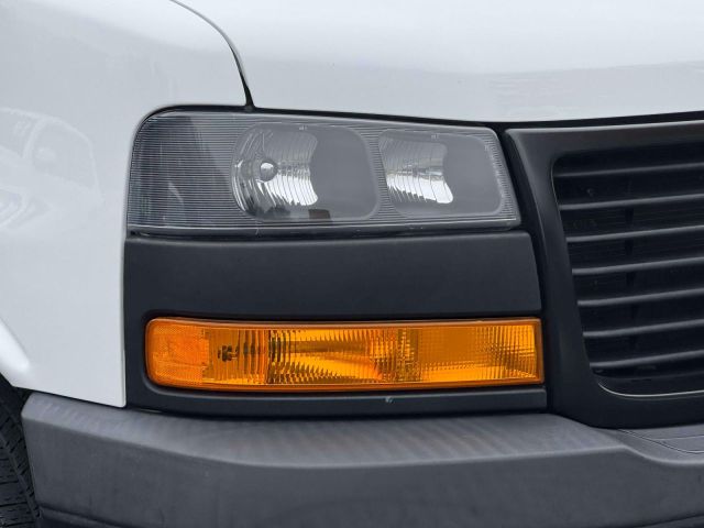 2021 GMC Savana Cargo Van RWD 2500 135 2021 GMC Savana Cargo Van RWD 2500 135