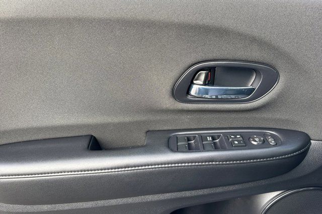 2021 Honda HR-V Sport Pre-Owned 2021 Honda HR-V Sport Pre-Owned