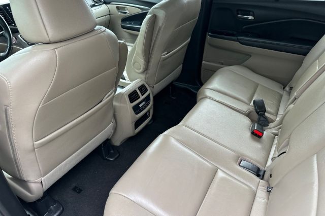 2021 Honda Pilot EX-L 2021 Honda Pilot EX-L