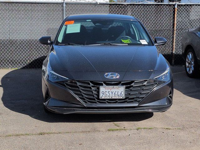 2021 Hyundai Elantra SE