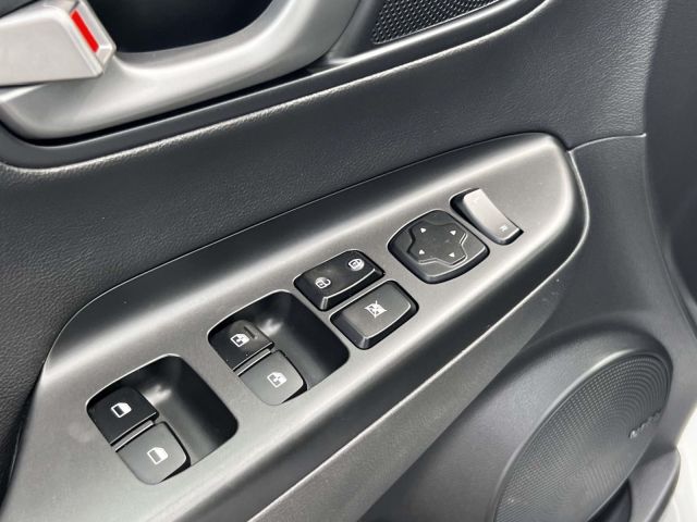 2021 Hyundai Kona Ultimate DCT FWD
