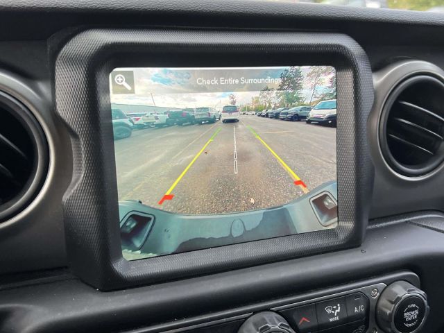 2021 Jeep Gladiator Willys 4x4