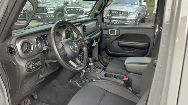 2021 Jeep Gladiator Willys 4x4