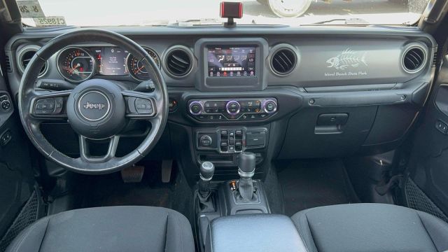 2021 Jeep Gladiator Willys 4x4