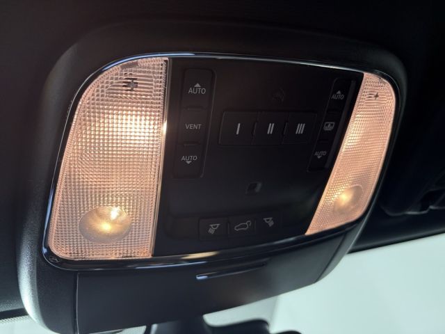 2021 Jeep Grand Cherokee High Altitude 2021 Jeep Grand Cherokee High Altitude