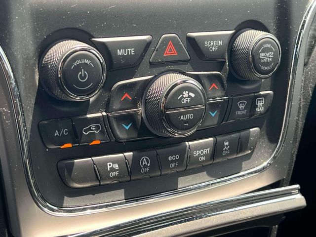 2021 Jeep Grand Cherokee Laredo E 4x4