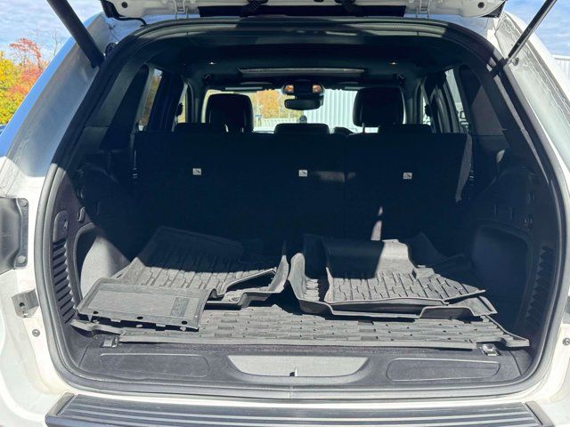 2021 Jeep Grand Cherokee 80th Anniversary 2021 Jeep Grand Cherokee 80th Anniversary