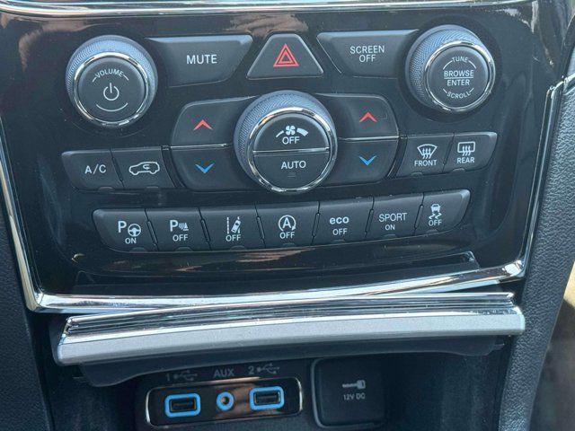 2021 Jeep Grand Cherokee 80th Anniversary 2021 Jeep Grand Cherokee 80th Anniversary