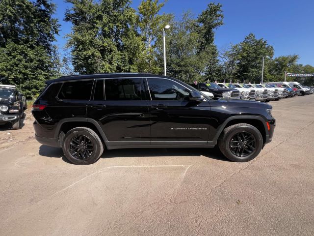 2021 Jeep Grand Cherokee L Laredo 4x4