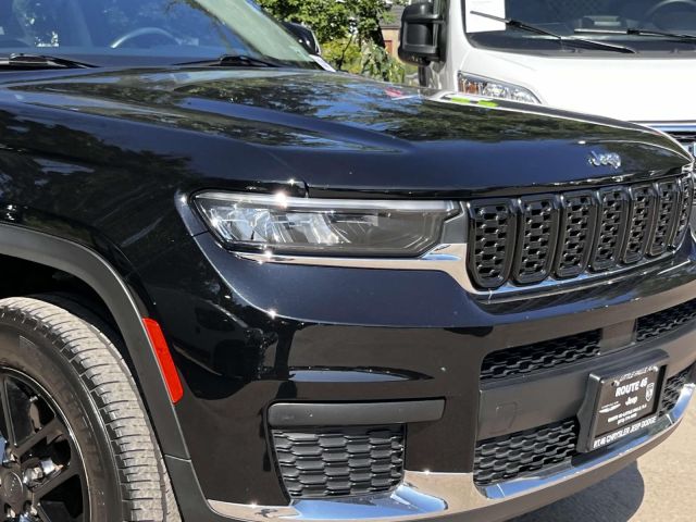 2021 Jeep Grand Cherokee L Laredo 4x4