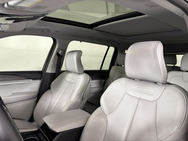 2021 Jeep Grand Cherokee L Overland 2021 Jeep Grand Cherokee L Overland