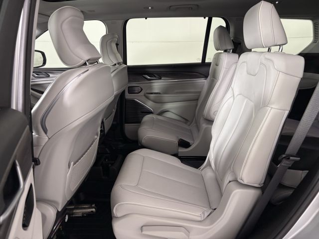 2021 Jeep Grand Cherokee L Overland 2021 Jeep Grand Cherokee L Overland