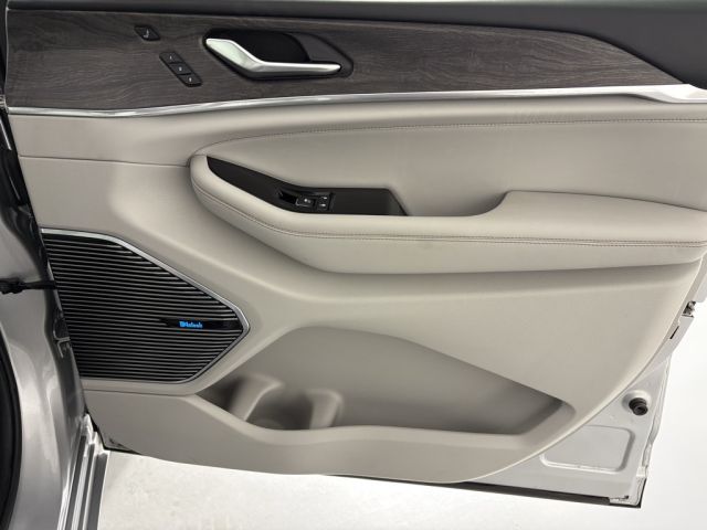 2021 Jeep Grand Cherokee L Overland 2021 Jeep Grand Cherokee L Overland