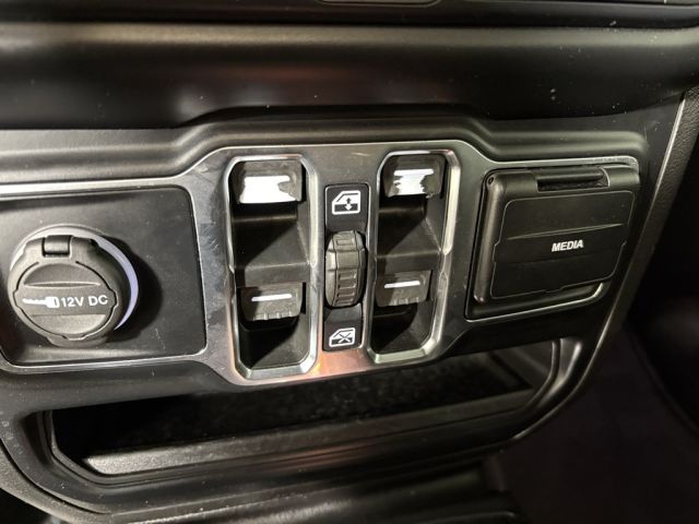 2021 Jeep Wrangler Unlimited Willys 2021 Jeep Wrangler Unlimited Willys