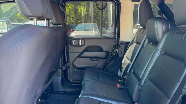 2021 Jeep Wrangler Unlimited Sahara Altitude 4x4