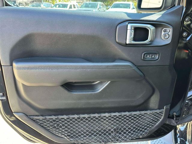 2021 Jeep Wrangler Unlimited Sahara Altitude 4x4