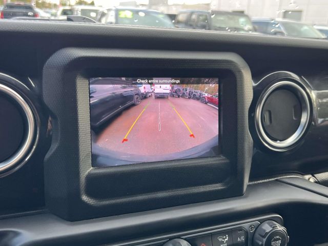 2021 Jeep Wrangler Unlimited Sahara Altitude 4x4