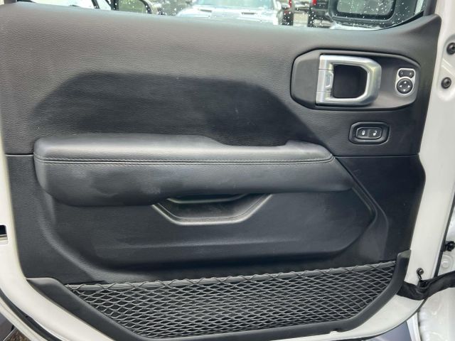 2021 Jeep Wrangler Unlimited Sahara Altitude 4x4