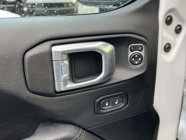 2021 Jeep Wrangler Unlimited Sahara Altitude 4x4