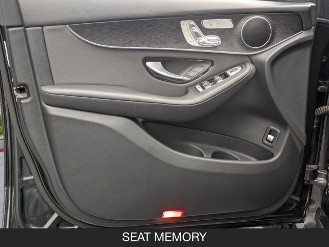 2021 Mercedes-Benz Glc GLC 300 2021 Mercedes-Benz Glc GLC 300