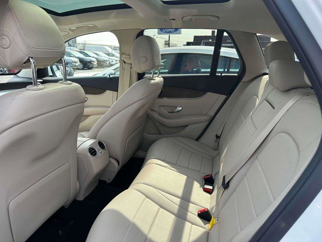 2021 Mercedes-Benz GLC GLC 300 2021 Mercedes-Benz GLC GLC 300