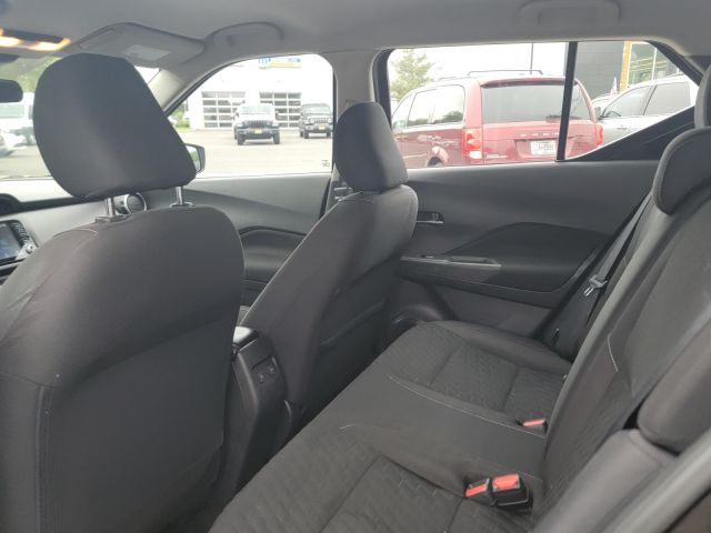 2021 Nissan Kicks SV FWD