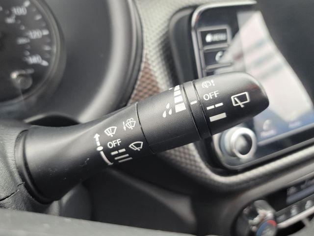 2021 Nissan Kicks SV FWD