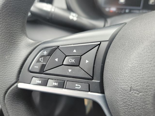 2021 Nissan Kicks SV FWD