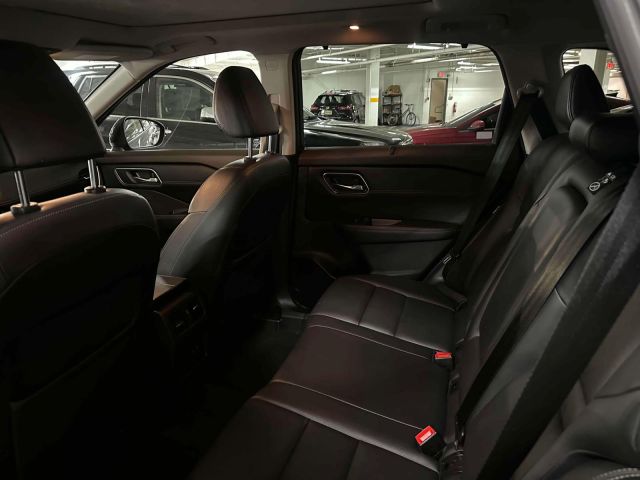 2021 Nissan Rogue AWD SL