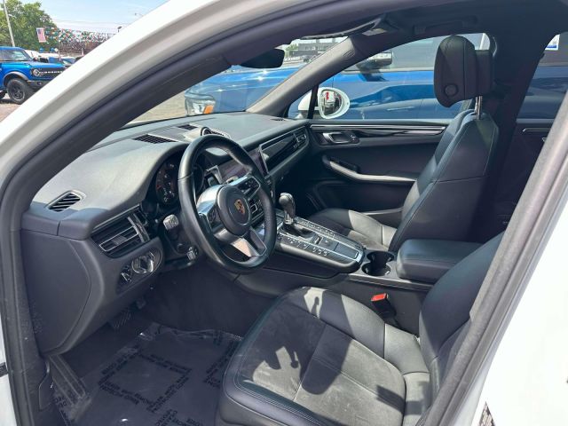 2021 Porsche Macan AWD