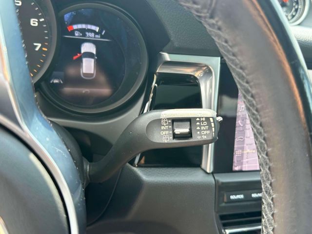 2021 Porsche Macan AWD