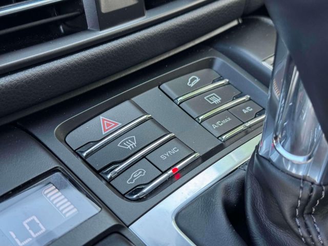 2021 Porsche Macan S AWD