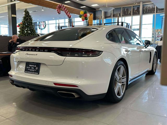 2021 Porsche Panamera 4 AWD 2021 Porsche Panamera 4 AWD