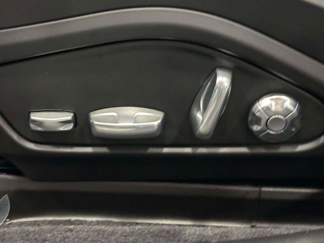 2021 Porsche Panamera 4 AWD 2021 Porsche Panamera 4 AWD