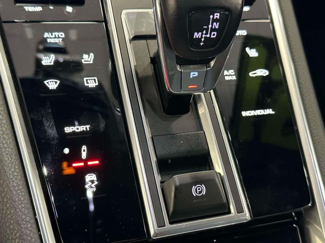 2021 Porsche Panamera 4 AWD 2021 Porsche Panamera 4 AWD