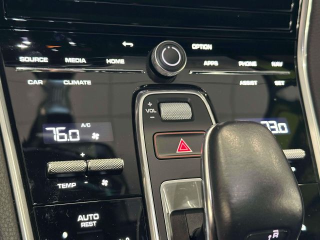 2021 Porsche Panamera 4 AWD 2021 Porsche Panamera 4 AWD