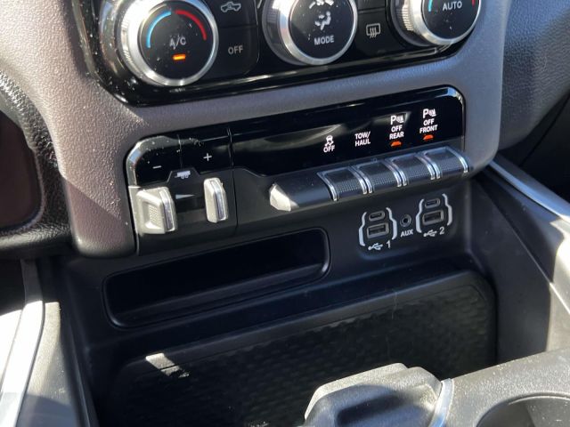 2021 Ram 1500 Big Horn 4x4 Crew Cab 57 Box