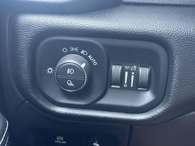 2021 Ram 1500 Laramie 4x4 Crew Cab 57 Box