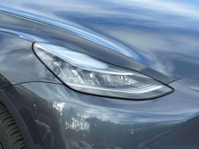 2021 Tesla Model Y Long Range AWD 2021 Tesla Model Y Long Range AWD